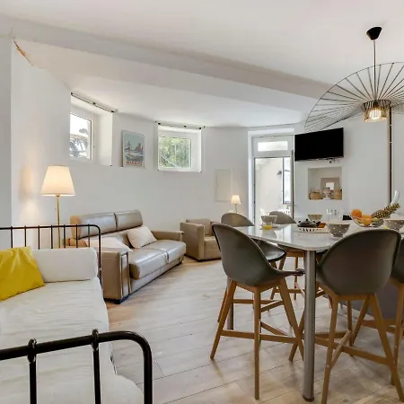 Daire Roche Ronde By Interhome