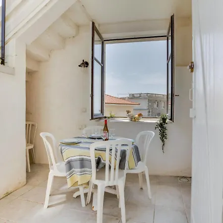 Roche Ronde By Interhome